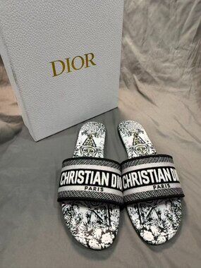 Dior Women’s Black and White Sandals